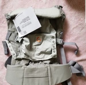 Ergo baby 3 position  adapt carrier